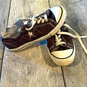 Brown and White star converse low top canvas One Star shoes